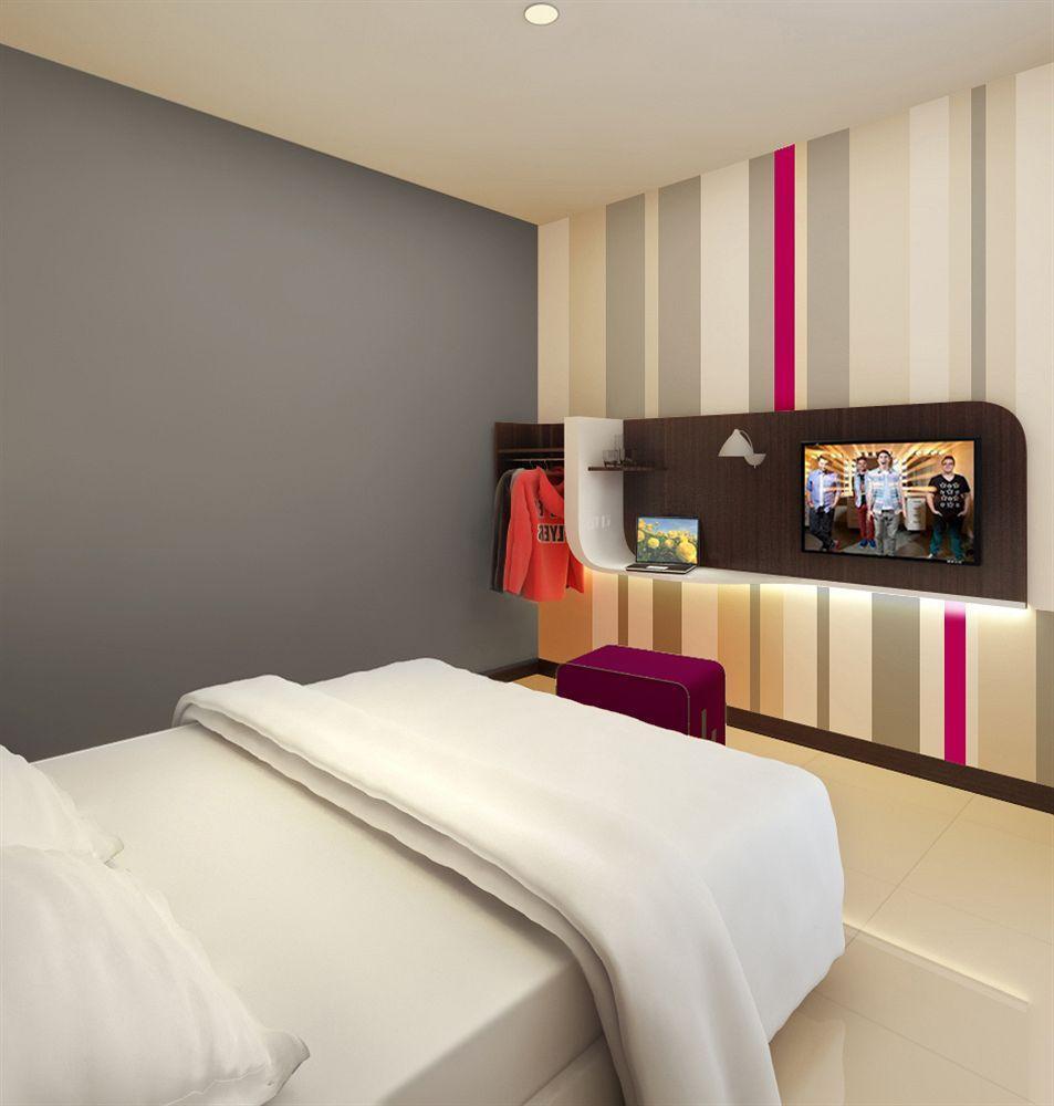 J Hotel Medan Eksteriør bilde
