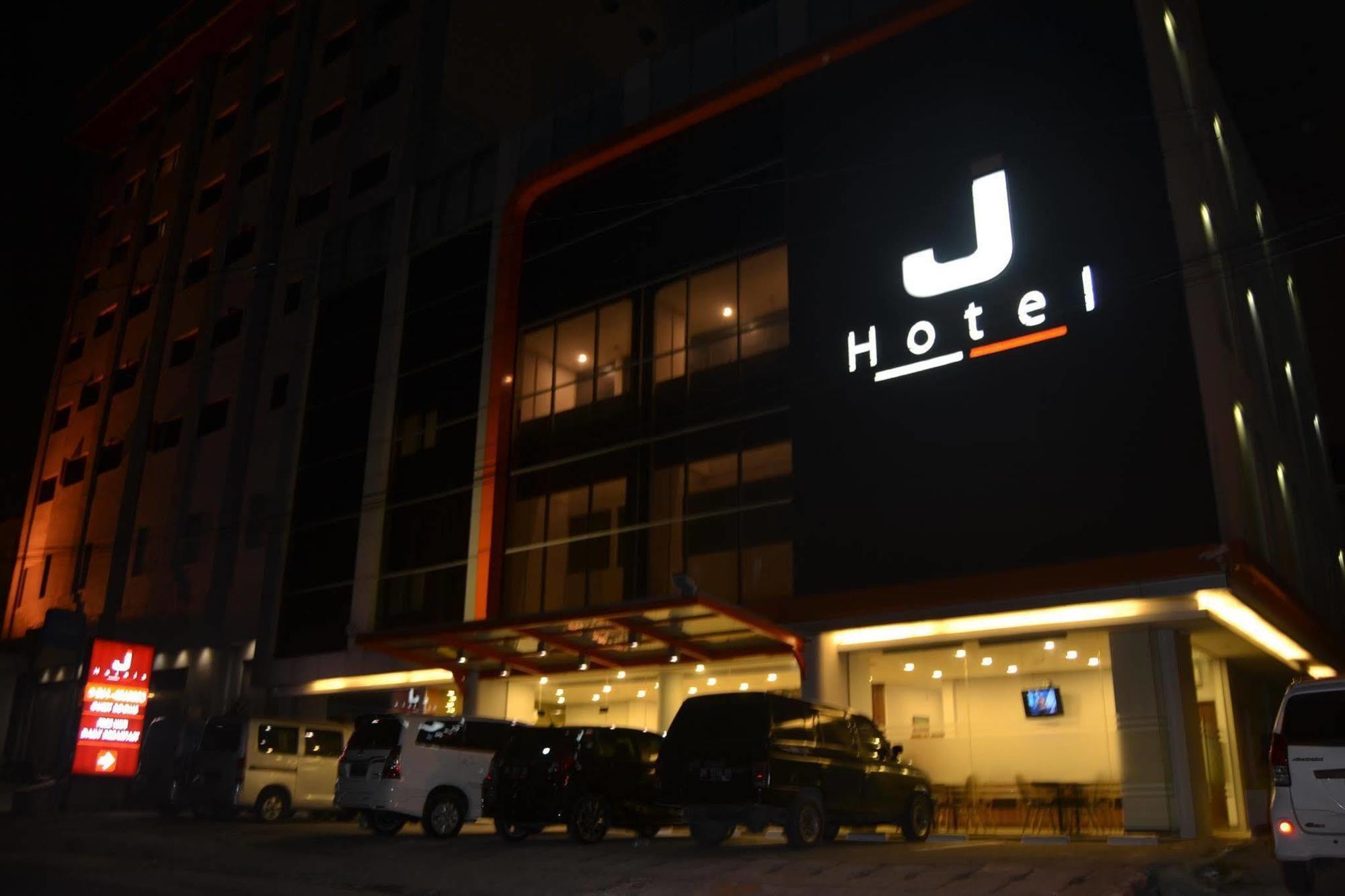 J Hotel Medan Eksteriør bilde