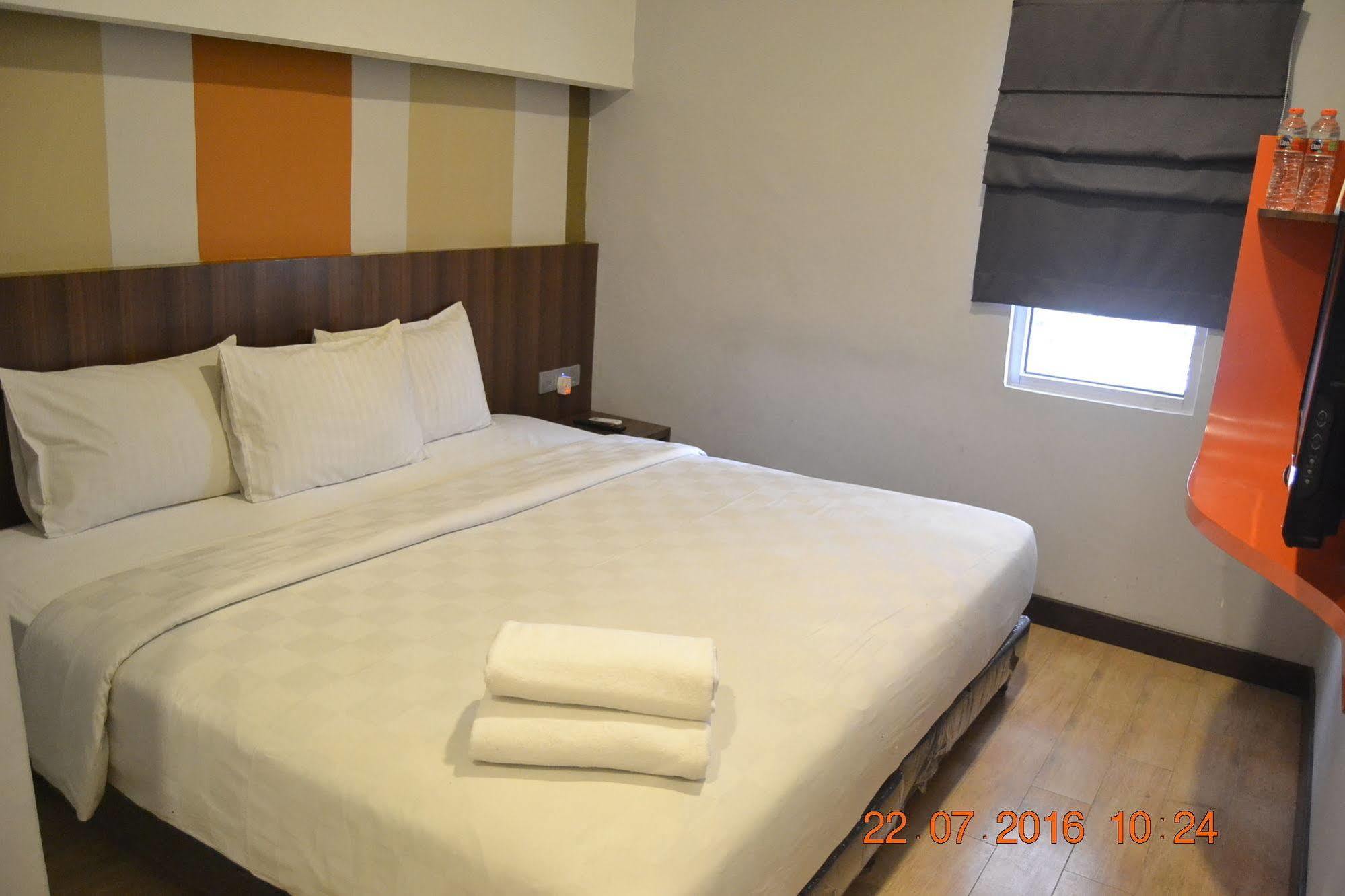J Hotel Medan Eksteriør bilde