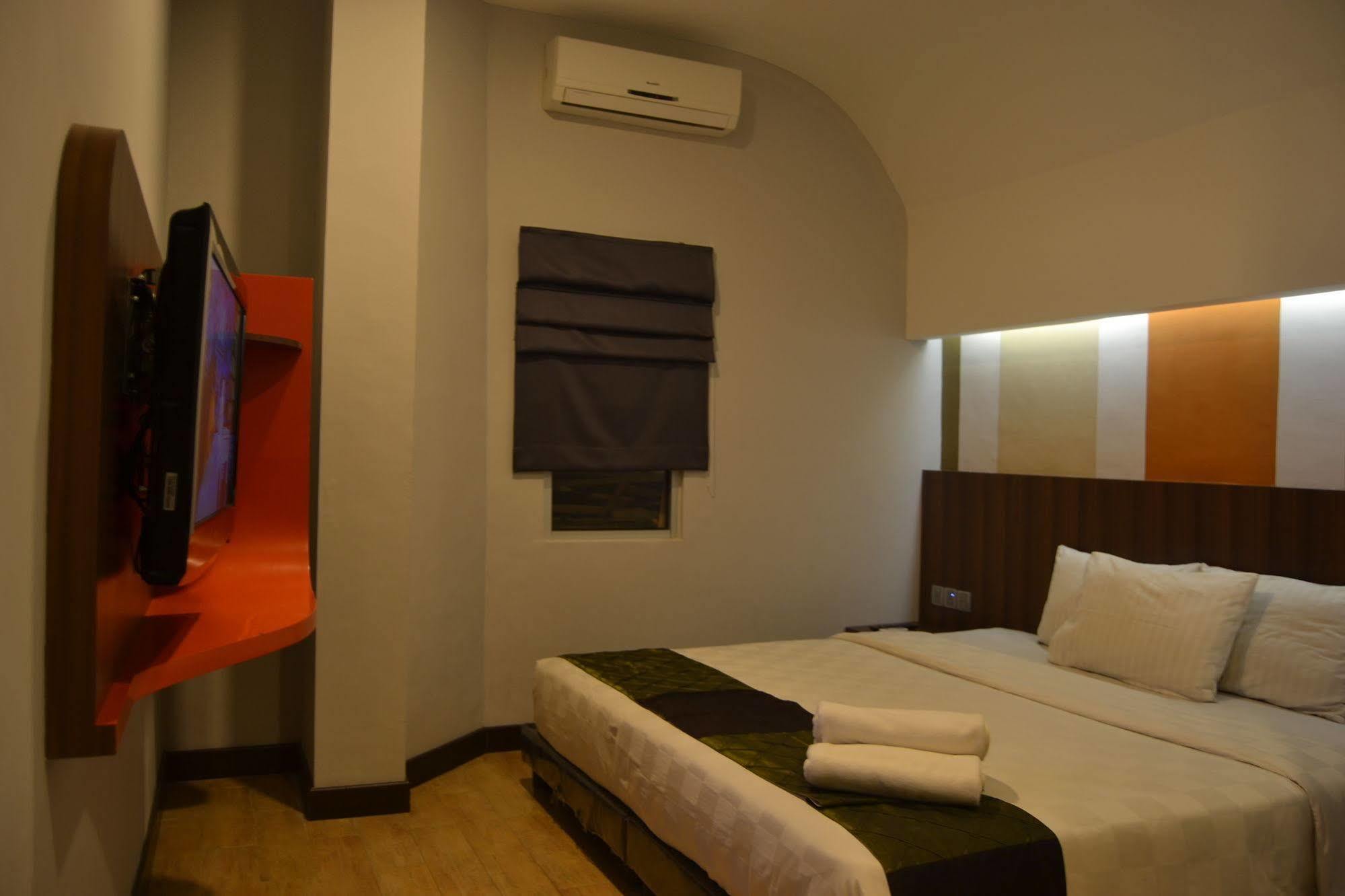J Hotel Medan Eksteriør bilde