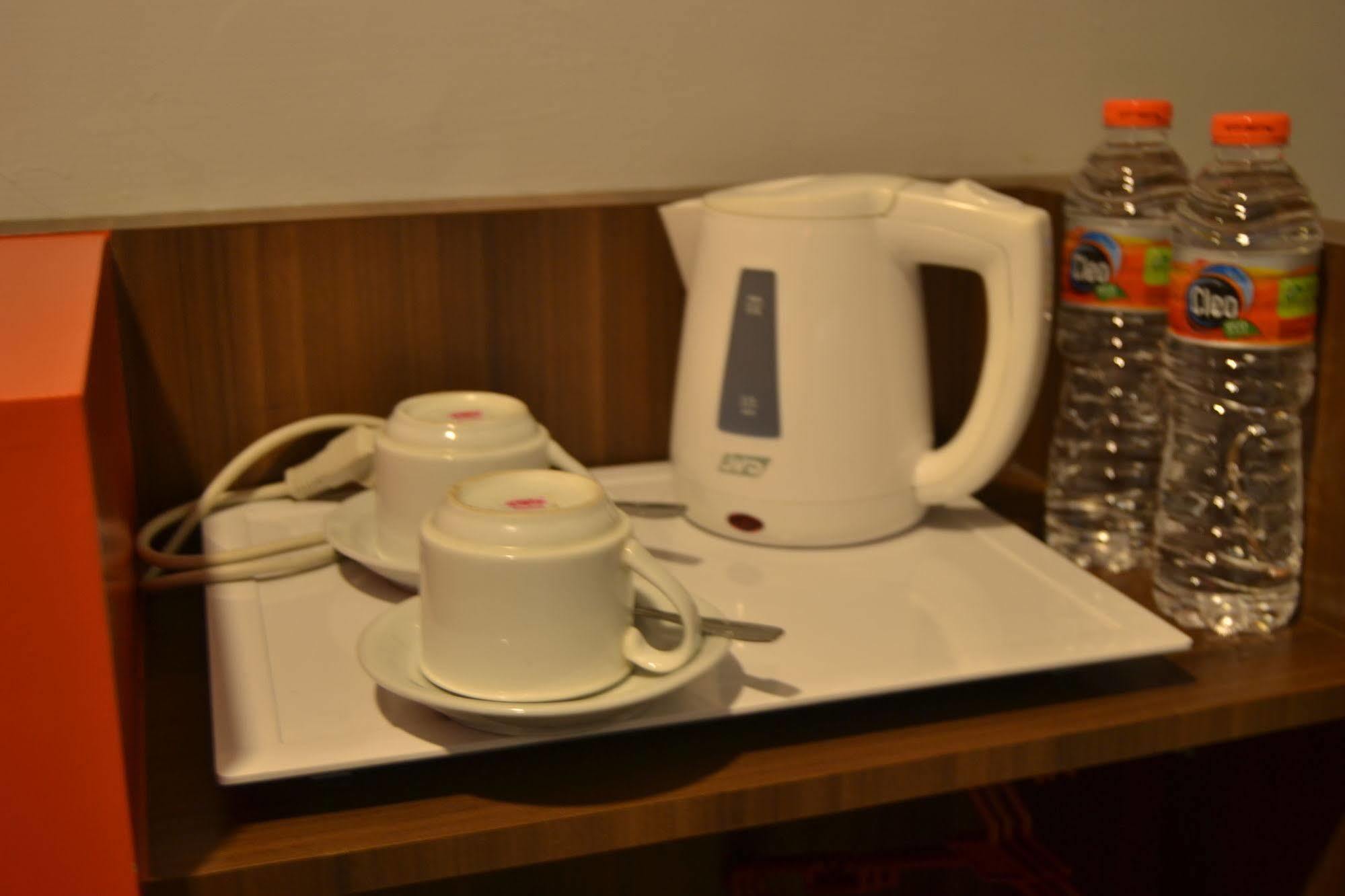 J Hotel Medan Eksteriør bilde
