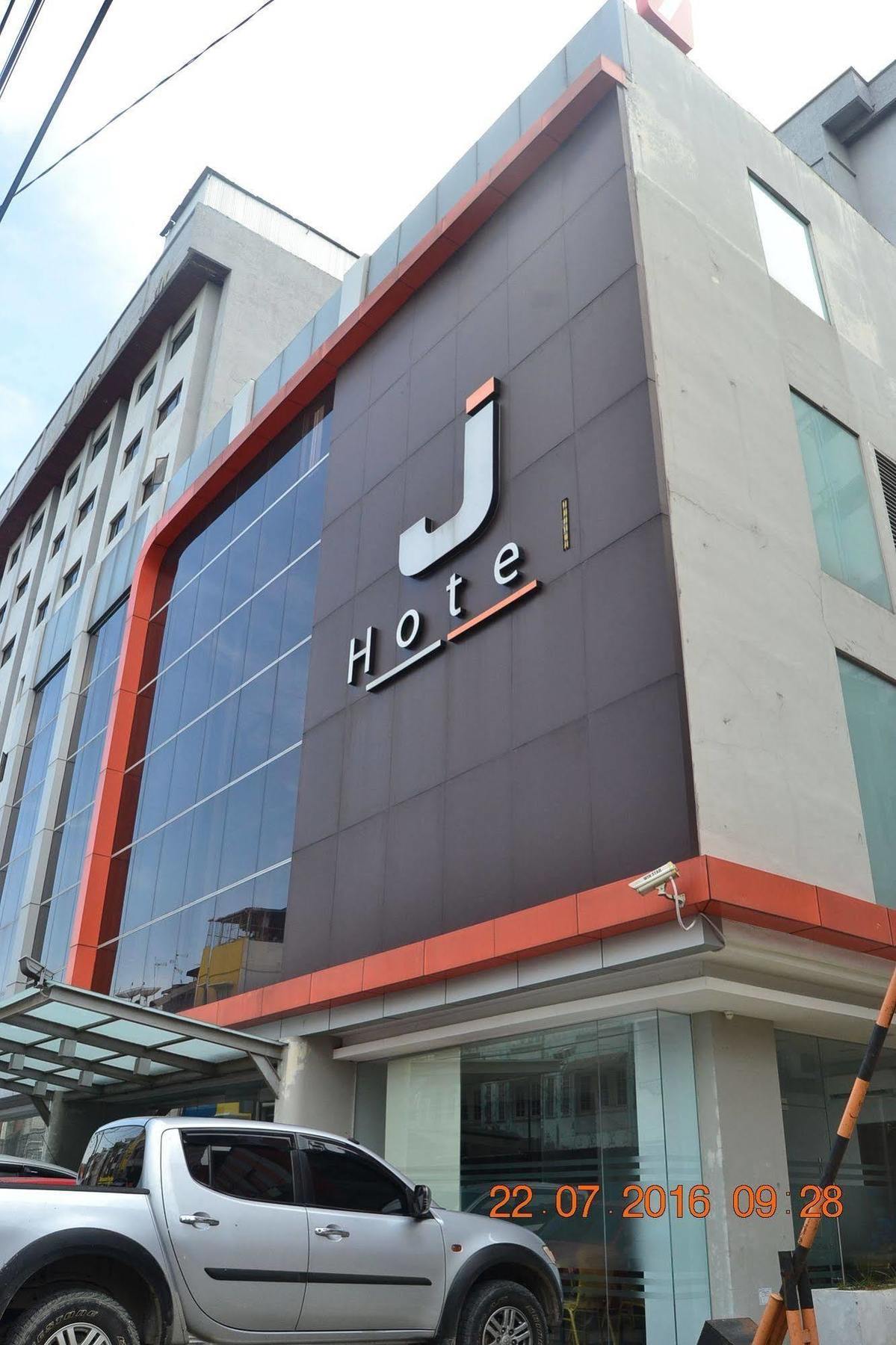 J Hotel Medan Eksteriør bilde