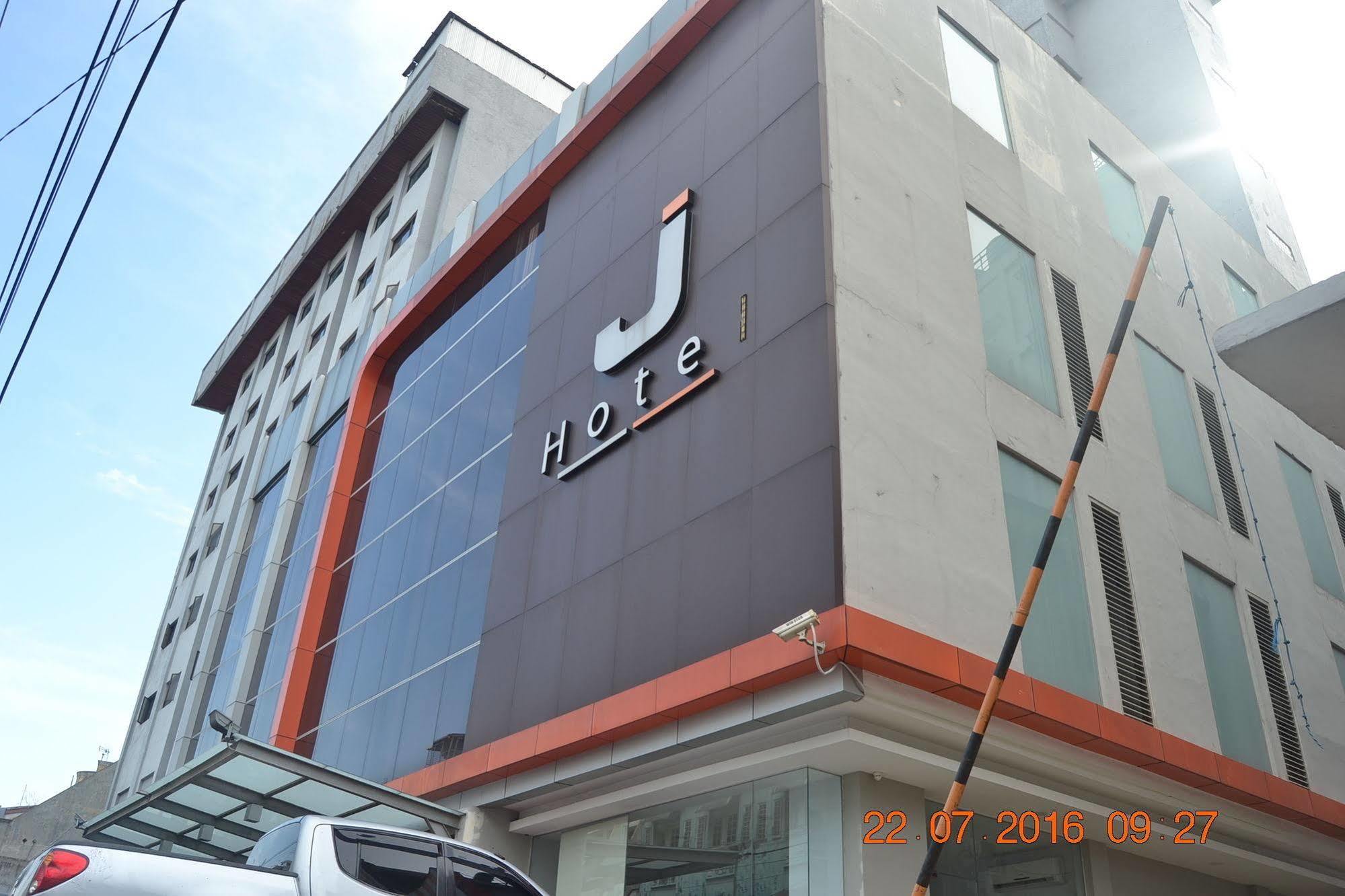 J Hotel Medan Eksteriør bilde